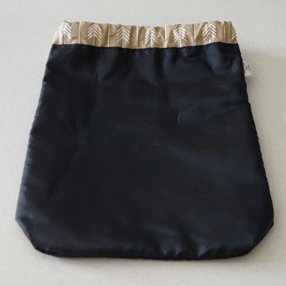 Ame & LuLu Drawstring Travel Shoe Bag - Picture 12 of 15